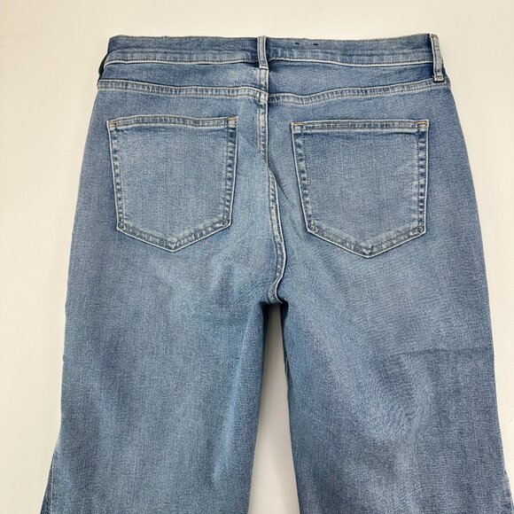 Gap 70s Flare High Rise Women's size 10P  Two Tone Blue Denim Jeans - Picture 6 of 6